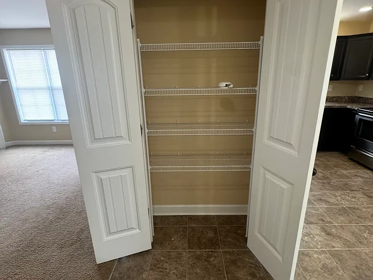 111 Castanet Ct — Photo 12