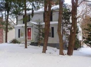 81 Woburn St, Methuen, MA 01844