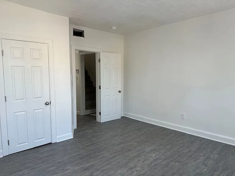 414 N 3rd St #2 — Photo 6