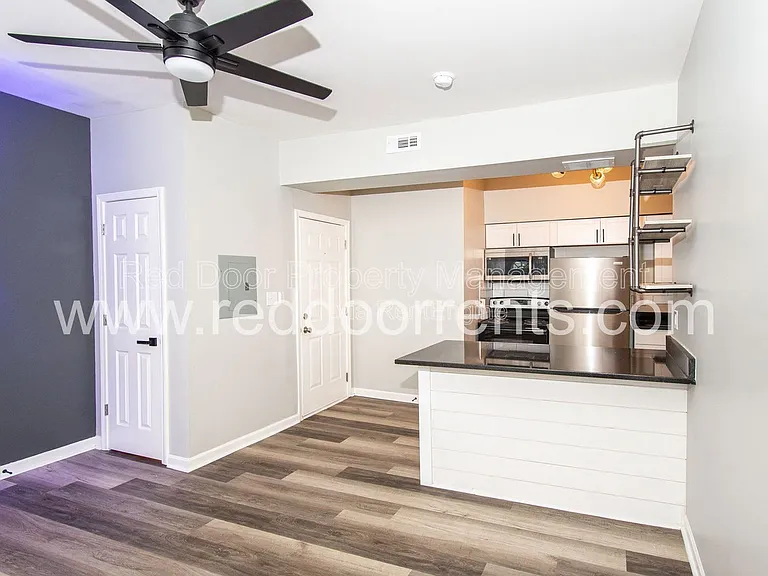 1329 E Market St #8 — Photo 11