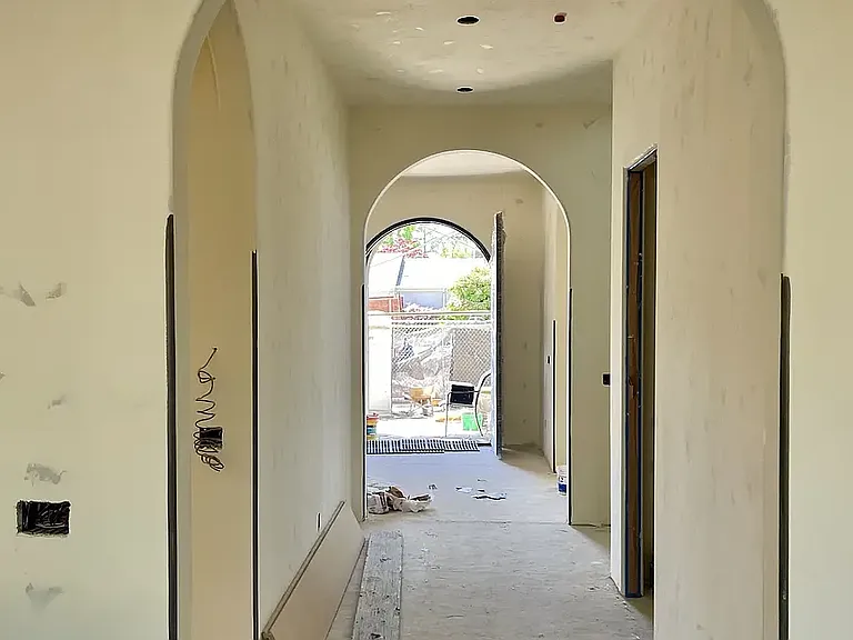 1139 Roy Ave — Photo 25