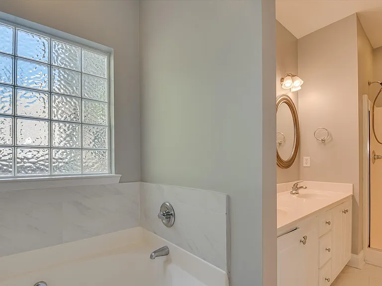 2909 Aylesbury Dr — Photo 20
