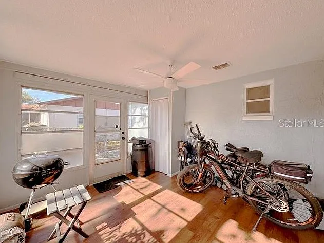 7924 Halsey Dr — Photo 12