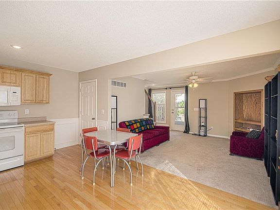 4th image of 13104 Washington Ct