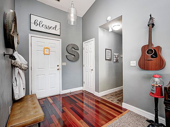 4th image of 6431 Meadowpond Way