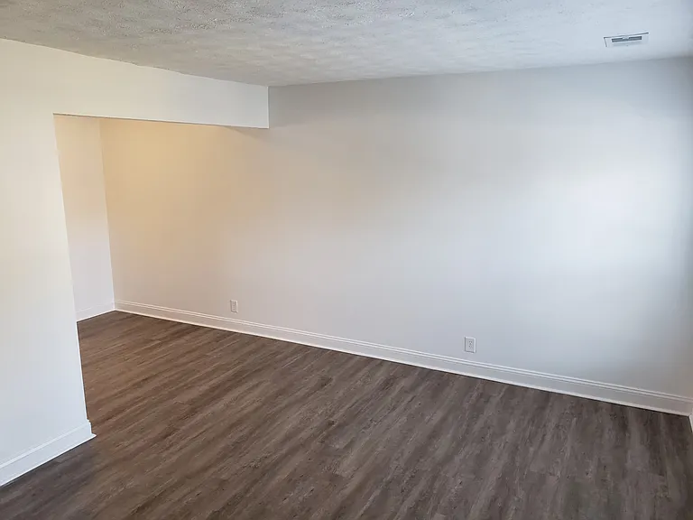 207 Hedgewood Ct — Photo 5