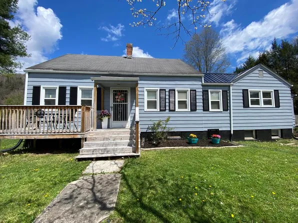 103 Cedar Crest Dr, Cedar Bluff, VA 24609