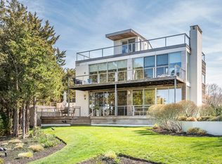 11 Sims Dr, Sag Harbor, NY 11963