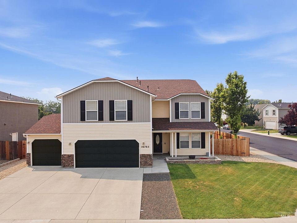 1st image of 16765 Ardyce Ave