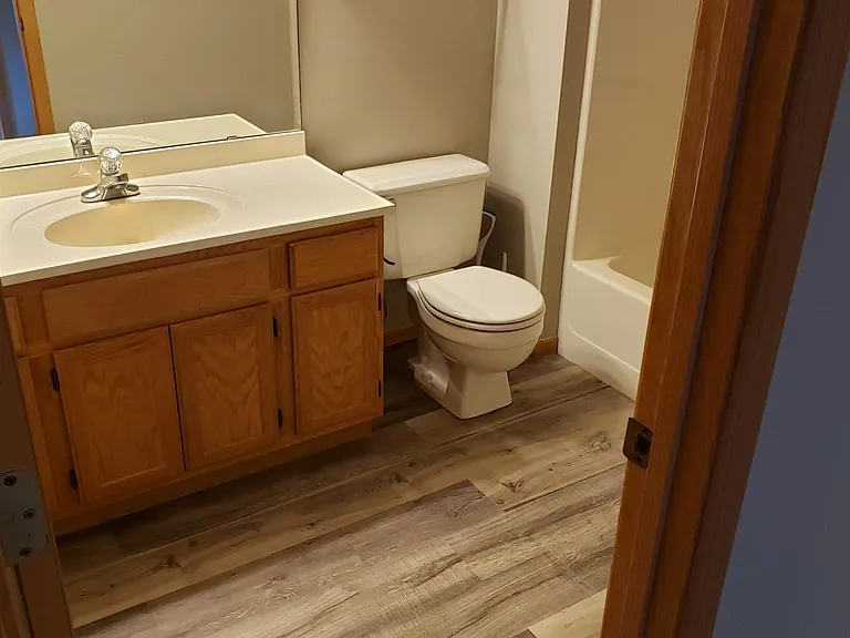 4047 Wilshire Cir — Photo 7