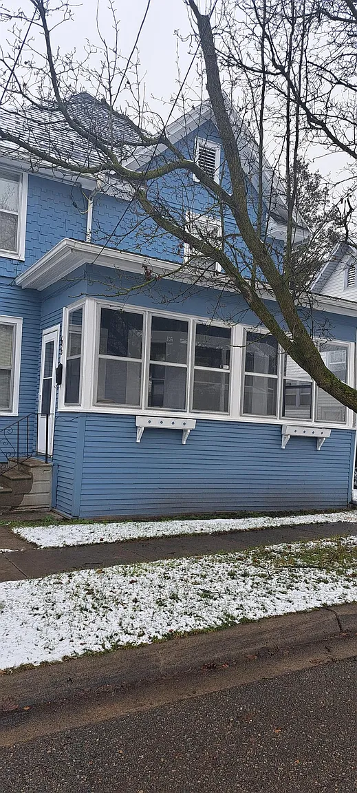 1015 2nd Ct photo 1