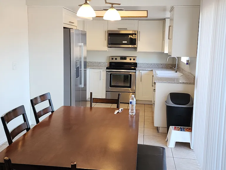 121 W Loma Vista Dr #101 — Photo 15