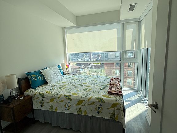 3rd image of 70 Princess St #809