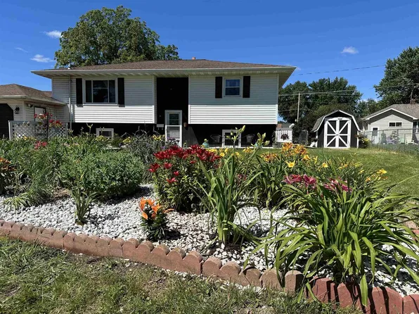 206 Hageman Court, Mauston, WI 53948