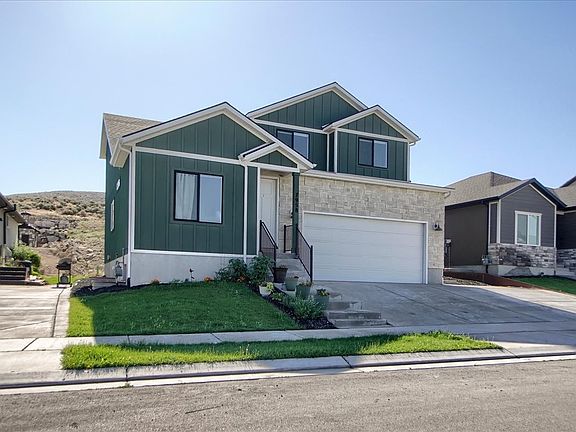 3rd image of 7958 Bristlecone Rd