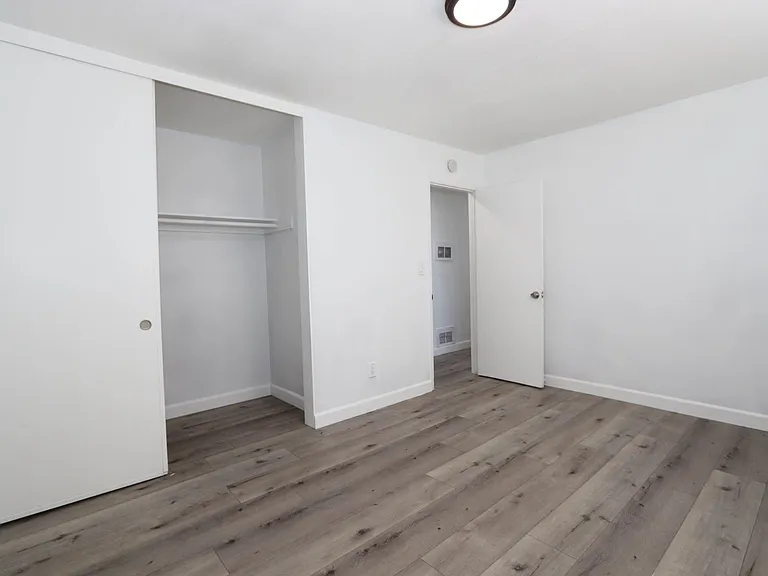 460 Vista Ave — Photo 16