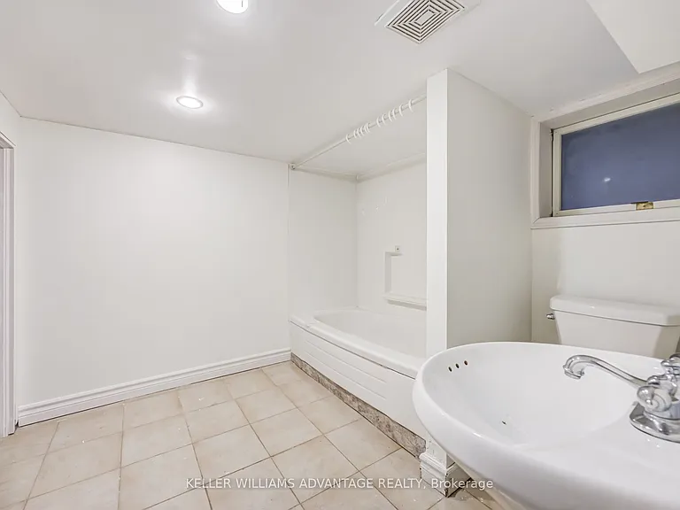 38 Hopedale Ave — Photo 39