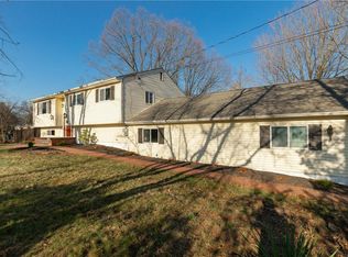 39 Nassau Rd, Poughkeepsie, NY 12601