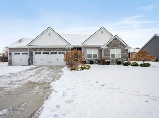 10639 Saron Ln, Whitehouse, OH 43571