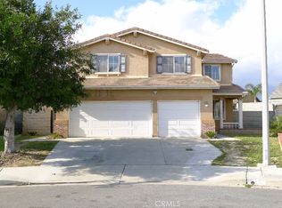7116 Myrtle Pl, Fontana, CA 92336