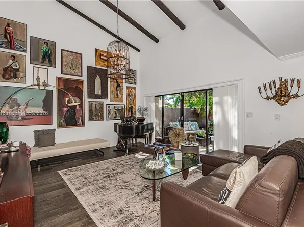 806 Saint Andrews Rd #13, Hollywood, FL 33021