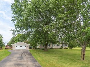 W2890 Mueller Rd, HILBERT, WI 54129