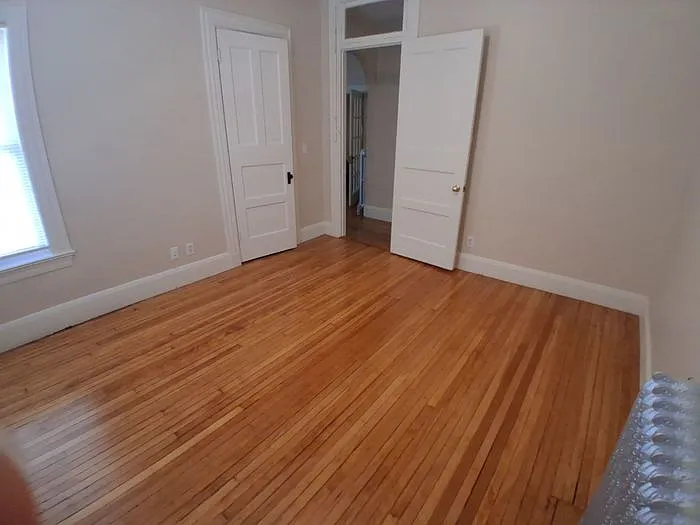 354 Harvard St — Photo 11