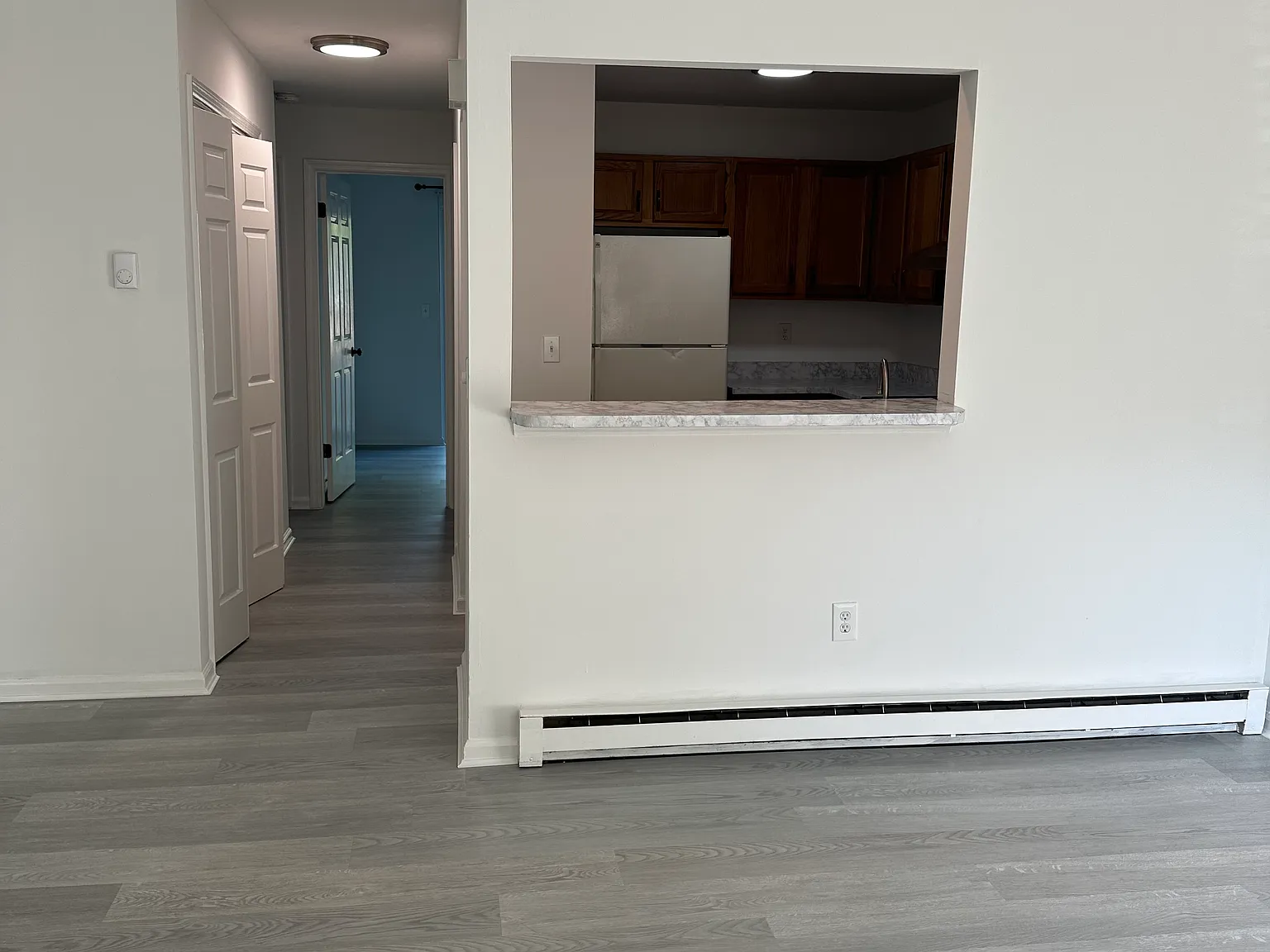 2 bed, 1370 sqft, $2,100 — Photo 2