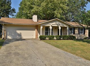 24 Lemon Tree Dr, Saint Peters, MO 63376