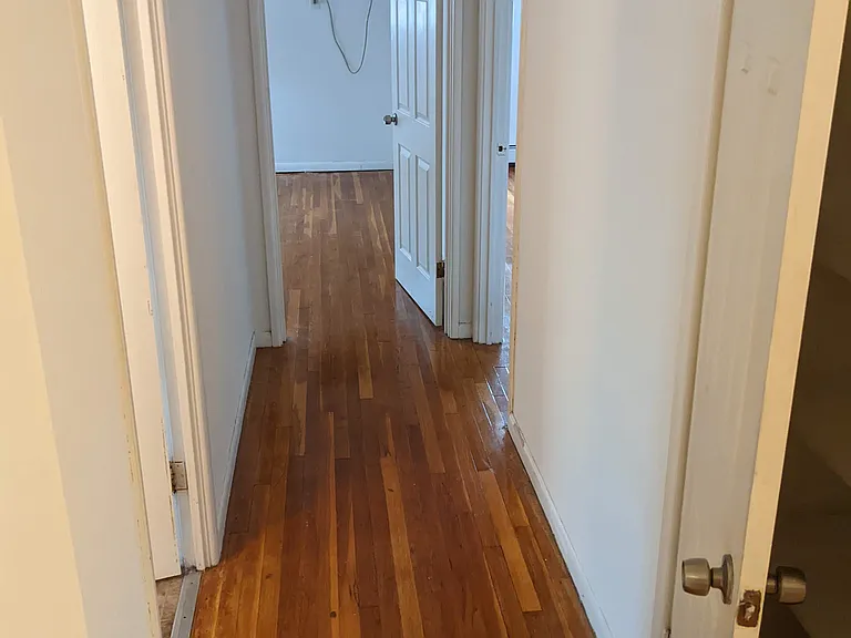 Stein Apartments — Photo 27