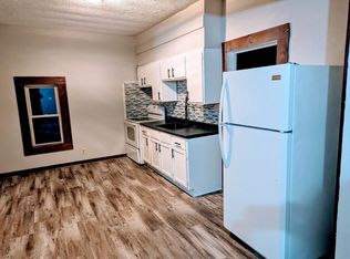 805 W 4th St #1, Sterling, IL 61081