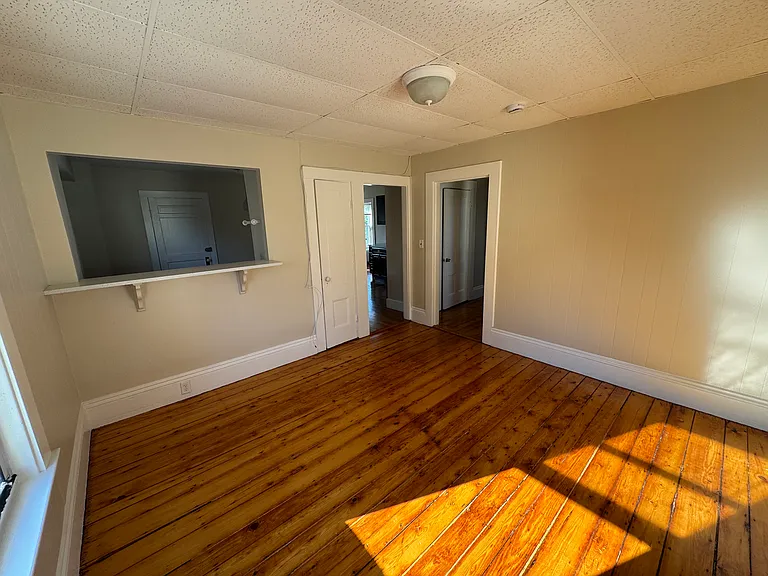 7 Balcomb St #2 — Photo 4
