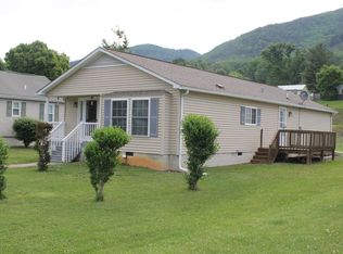 1554 Oak Ave, Buena Vista, VA 24416