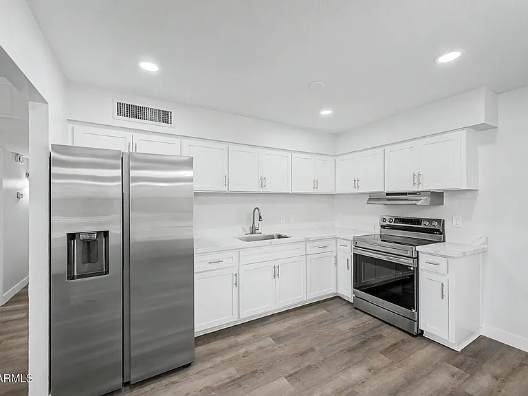 4214 W Lewis Ave — Photo 11