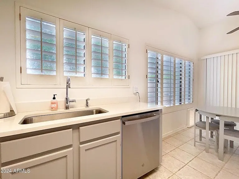 18802 N 44th Pl — Photo 17