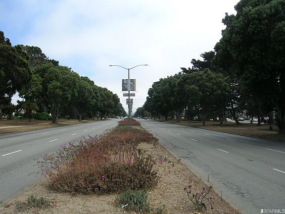 4th image of 2222 36th Ave