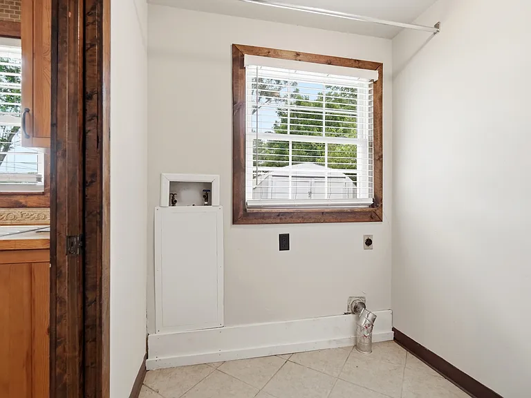 27 Laurelgrove Dr — Photo 22