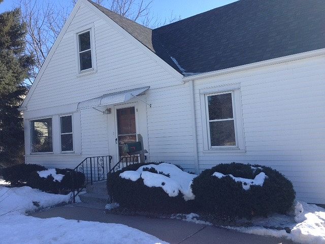 1st image of 233 E Fullerton Ave