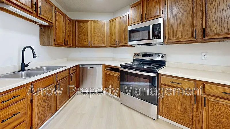 205 E Arbor Ave #201G