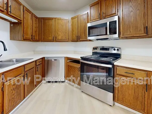 205 E Arbor Ave, Bismarck, ND