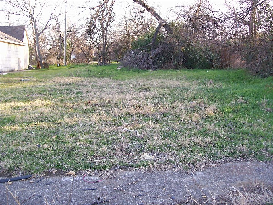 1st image of 1346 E Maddox Ave