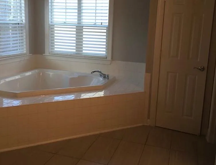 8212 Calm Pond Ct — Photo 15