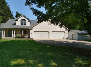 3665 Pioneer Trl, Mantua, OH 44255