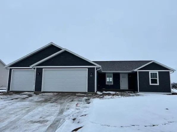 2011 Bear Paw Trl, Kaukauna, WI 54130
