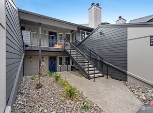 6208 NE 17th Ave APT J80, Vancouver, WA 98665