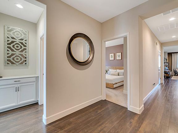 4th image of 780 Valencia Way