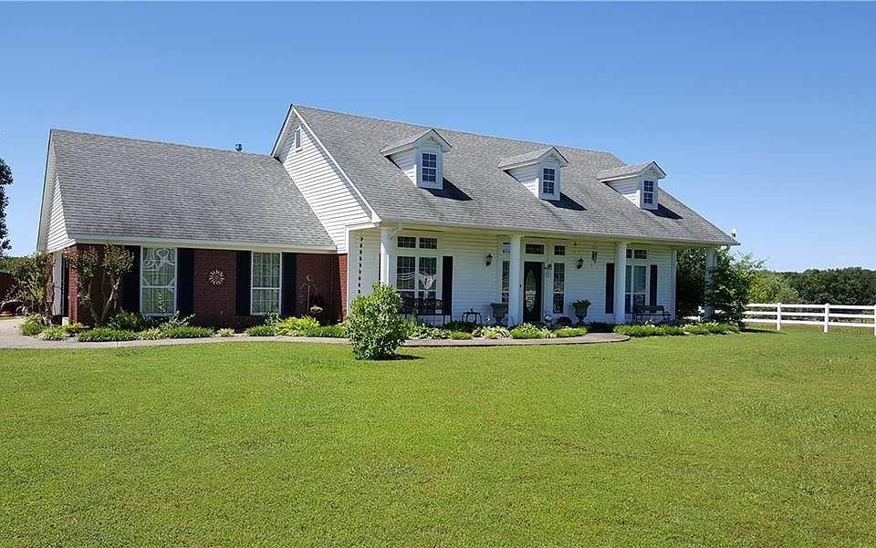 1st image of 1811 Deepwood Dr