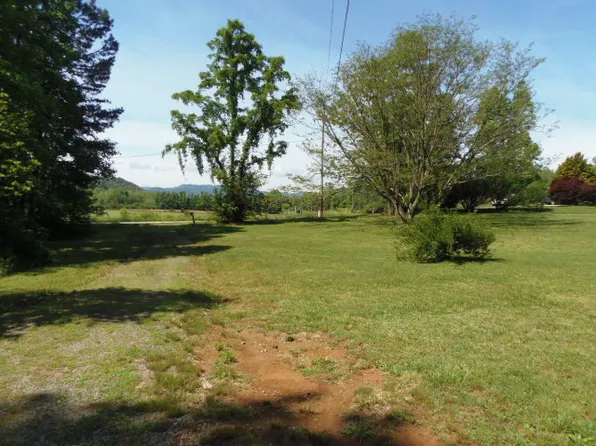 1155 Mission Rd, Murphy, NC 28906