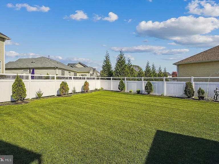 29780 Captain Adamouski St — Photo 24