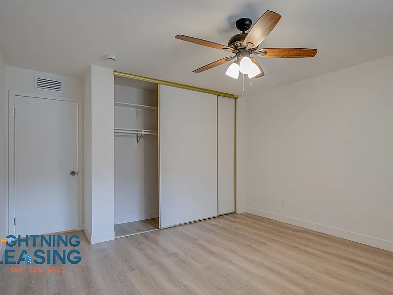 536 E Cypress Ave #302 — Photo 8
